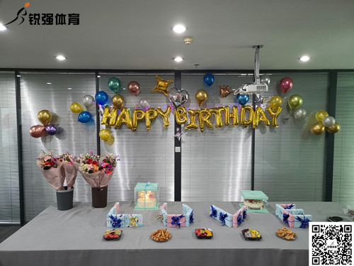 乐盈VI为在第一季度过生日的员工送上生日祝福